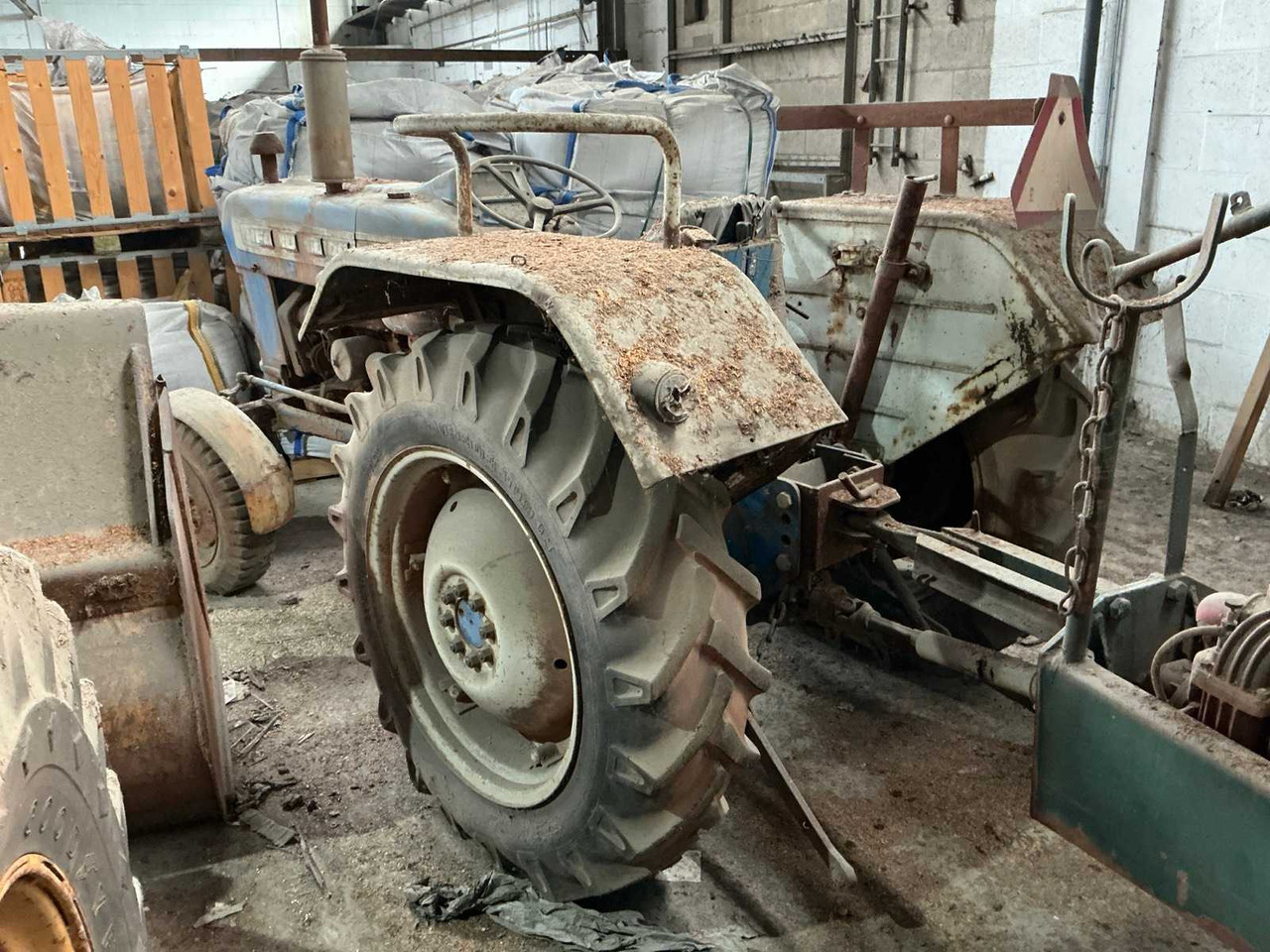 Ford 3000 - Traktor: slika Ford 3000 - Traktor Ford 3000 - Traktor: slika Ford 3000 - Traktor