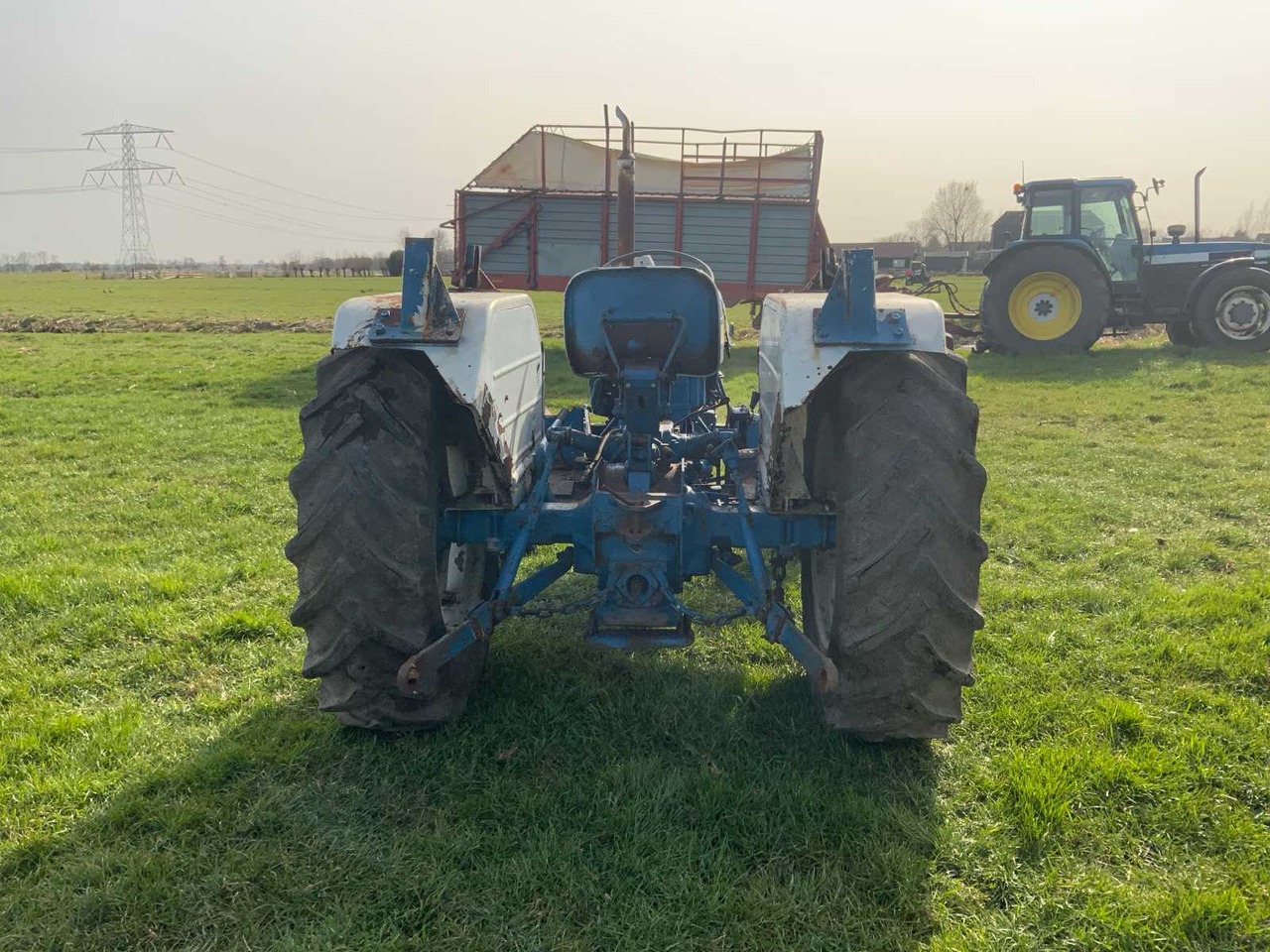 Ford 3600 - Traktor: slika Ford 3600 - Traktor Ford 3600 - Traktor: slika Ford 3600 - Traktor