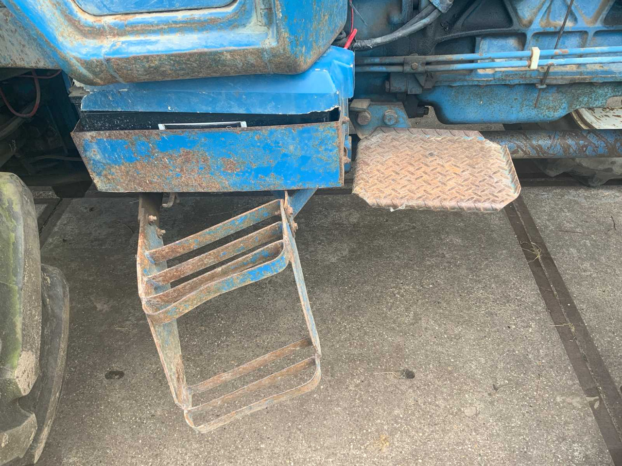 Traktor Ford 7710: slika Traktor Ford 7710
