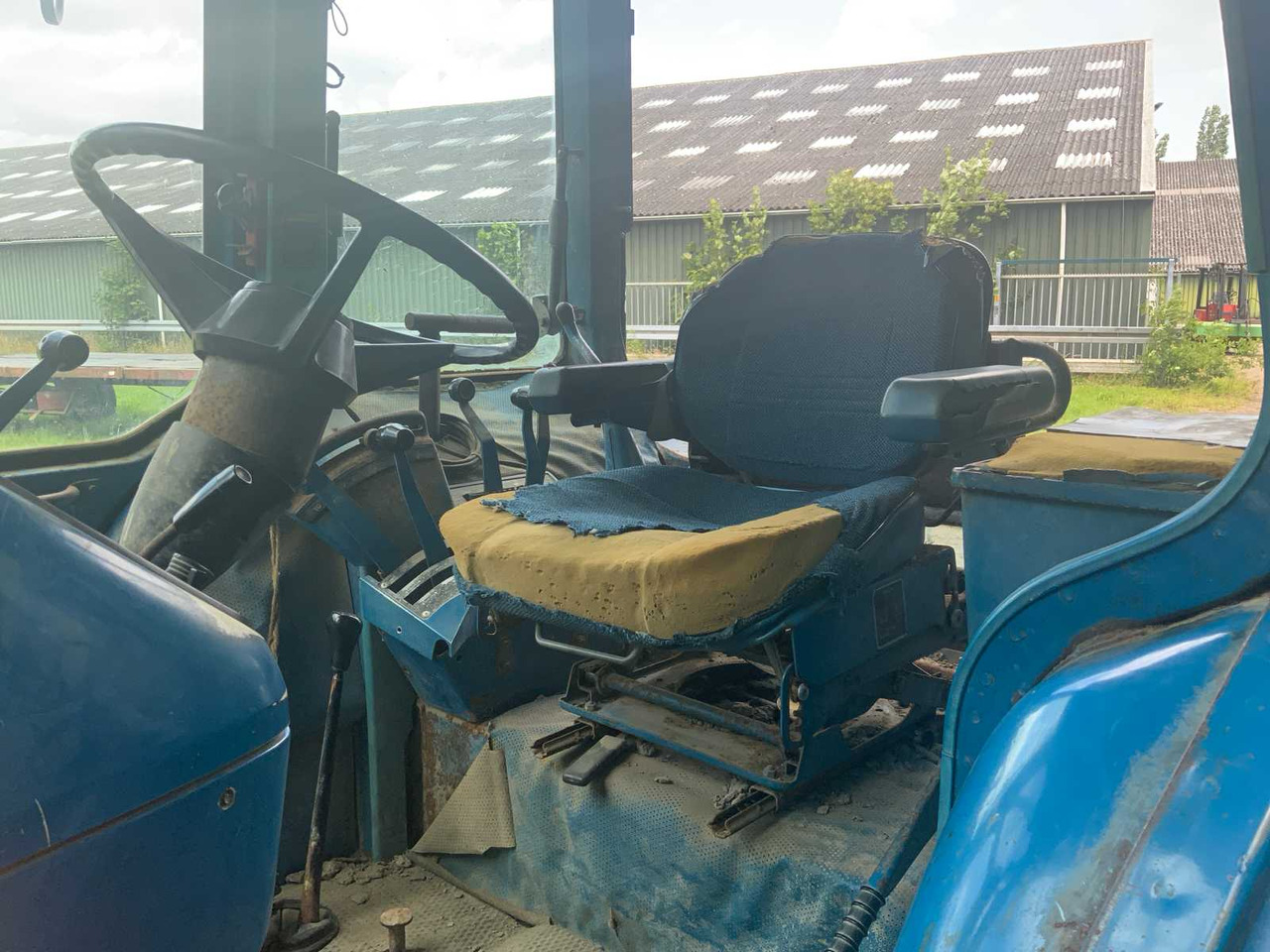 Traktor Ford 7710: slika Traktor Ford 7710