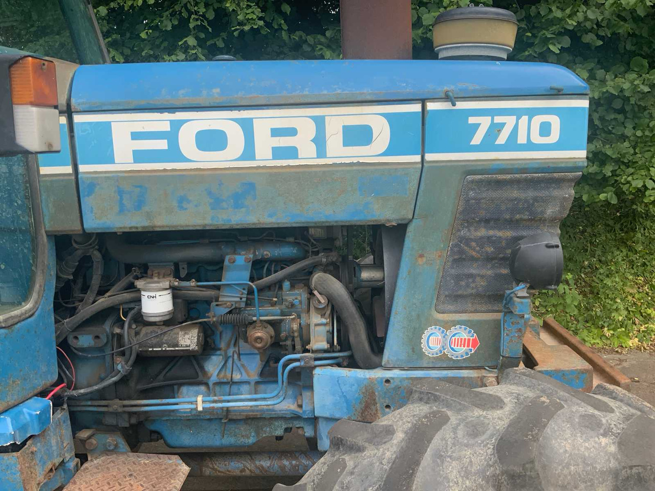 Traktor Ford 7710: slika Traktor Ford 7710
