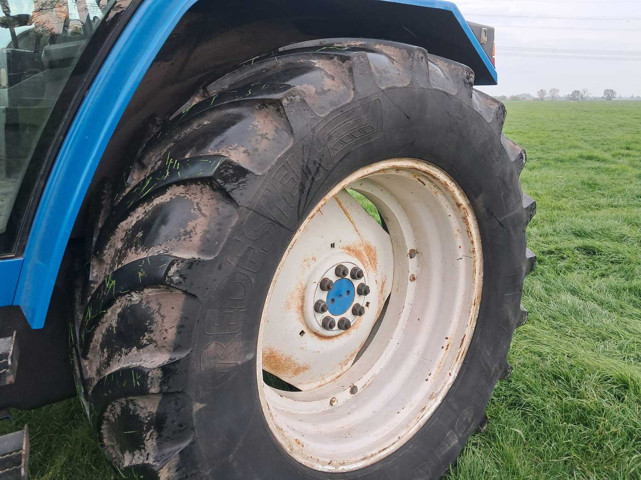 Traktor Ford: slika Traktor Ford