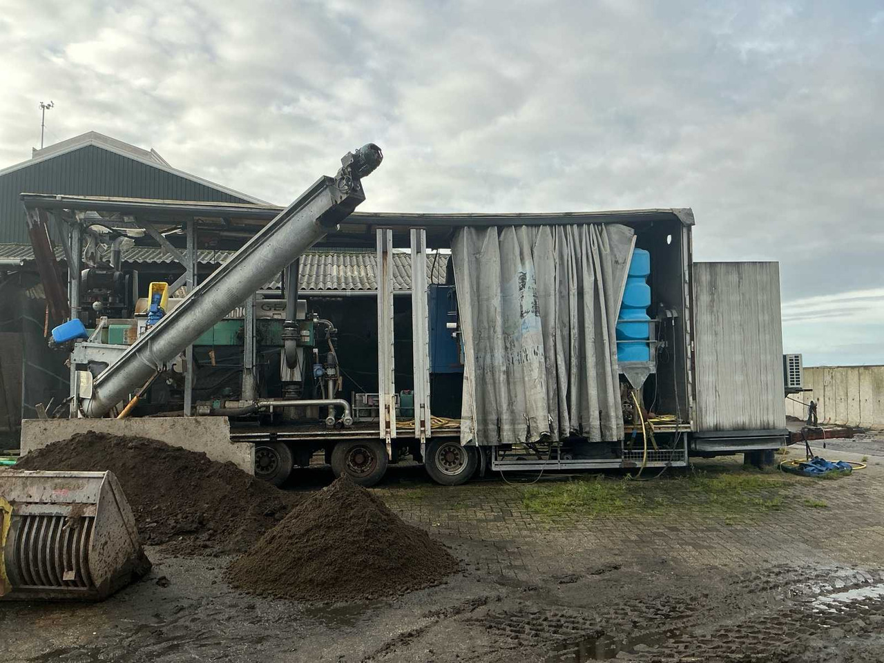 GEA MEST SCHEIDER - Cisterna za gnojnicu: slika GEA MEST SCHEIDER - Cisterna za gnojnicu GEA MEST SCHEIDER - Cisterna za gnojnicu: slika GEA MEST SCHEIDER - Cisterna za gnojnicu