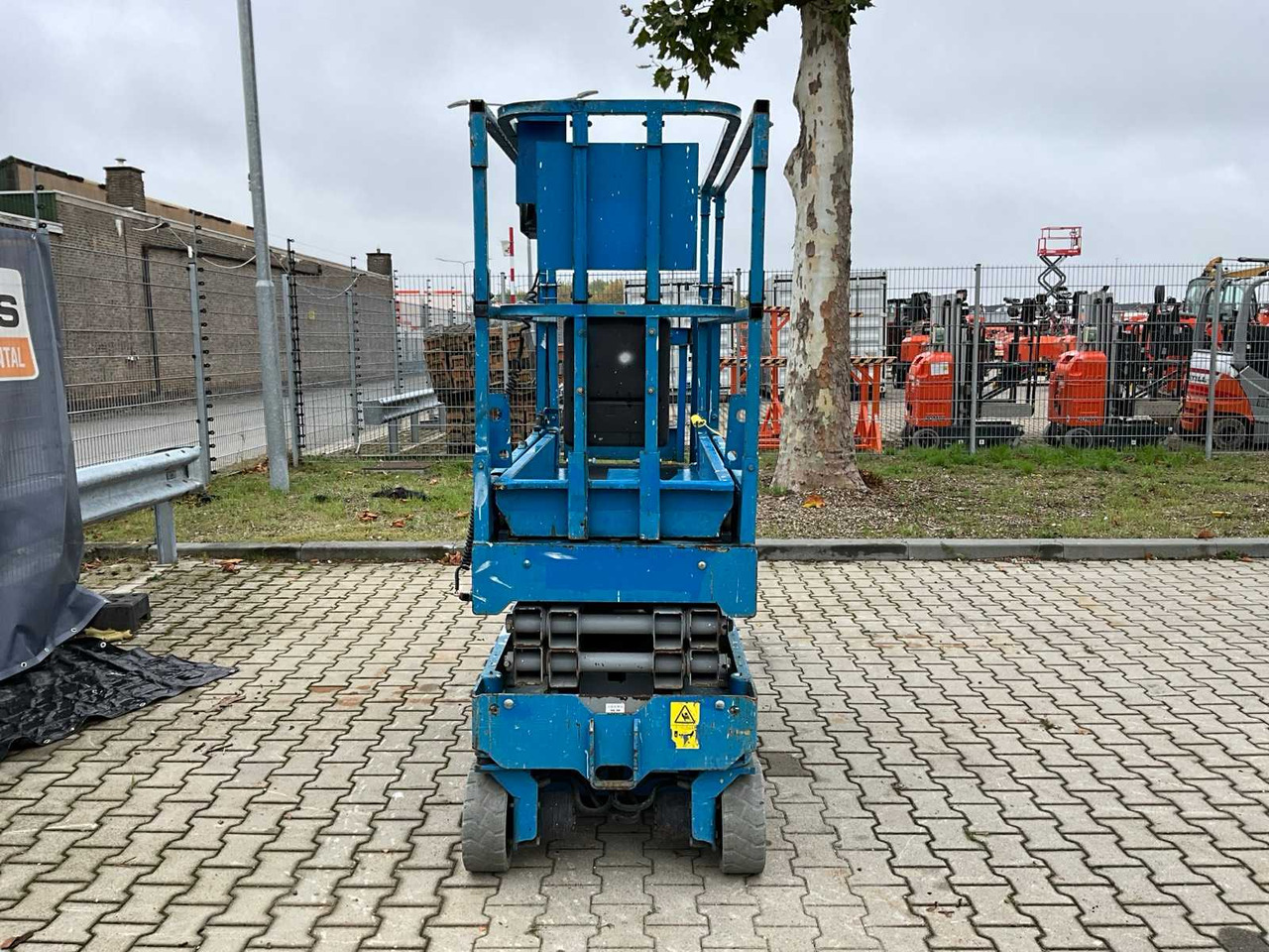 Genie GS-1532 - Podizna platforma: slika Genie GS-1532 - Podizna platforma Genie GS-1532 - Podizna platforma: slika Genie GS-1532 - Podizna platforma