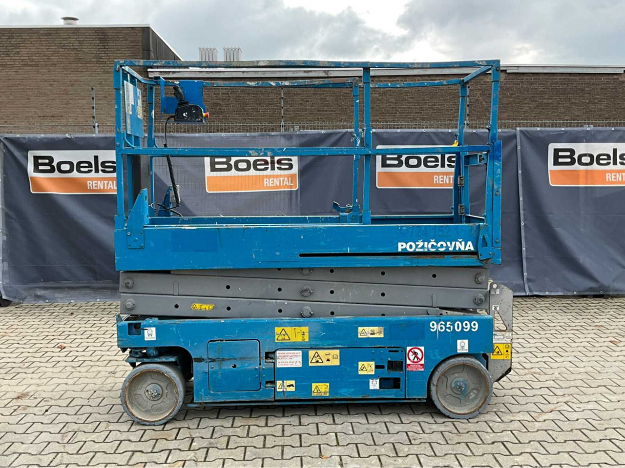Genie GS-2032 - Podizna platforma: slika Genie GS-2032 - Podizna platforma Genie GS-2032 - Podizna platforma: slika Genie GS-2032 - Podizna platforma