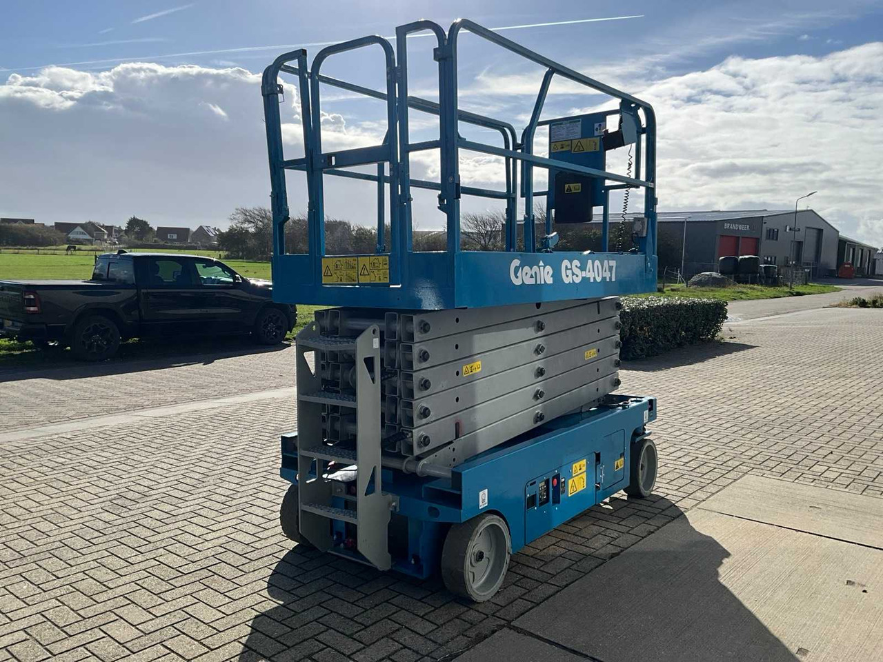 Genie GS-4047 - Podizna platforma: slika Genie GS-4047 - Podizna platforma Genie GS-4047 - Podizna platforma: slika Genie GS-4047 - Podizna platforma