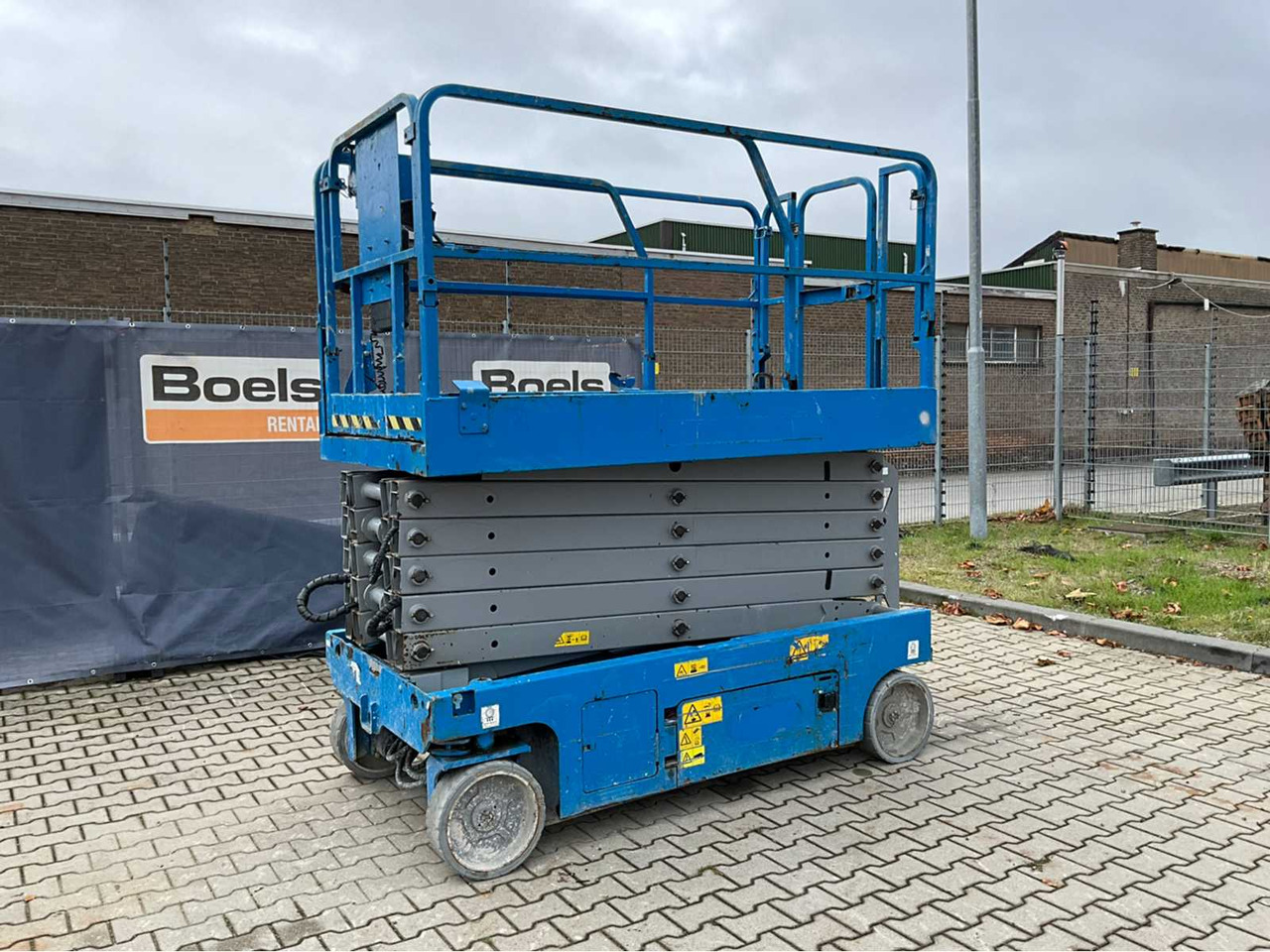 Genie GS-4047 - Podizna platforma: slika Genie GS-4047 - Podizna platforma Genie GS-4047 - Podizna platforma: slika Genie GS-4047 - Podizna platforma
