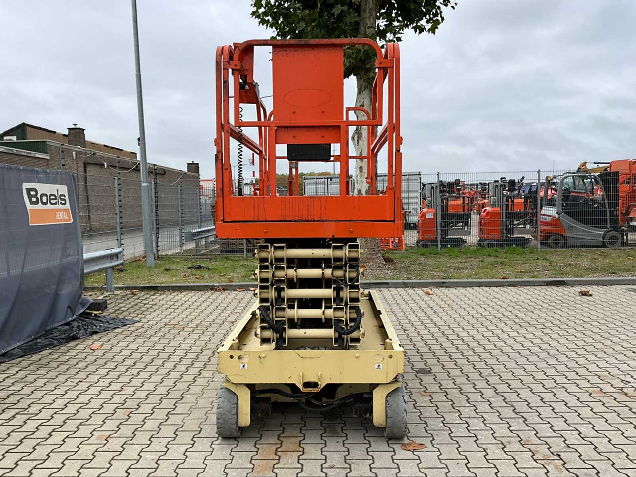 Genie GS-4047 - Podizna platforma: slika Genie GS-4047 - Podizna platforma Genie GS-4047 - Podizna platforma: slika Genie GS-4047 - Podizna platforma