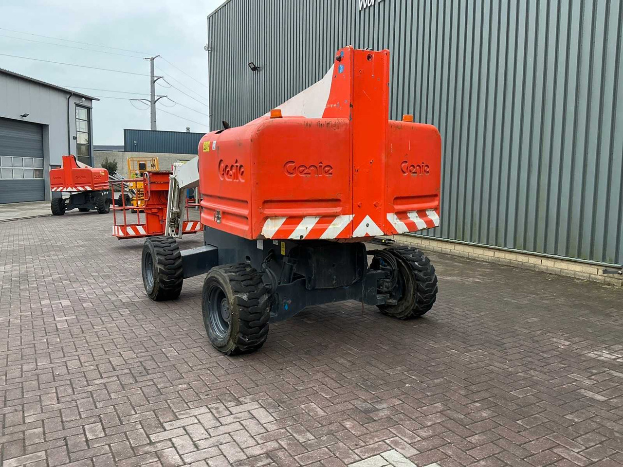 Genie S-45/4WD - Podizna platforma: slika Genie S-45/4WD - Podizna platforma Genie S-45/4WD - Podizna platforma: slika Genie S-45/4WD - Podizna platforma