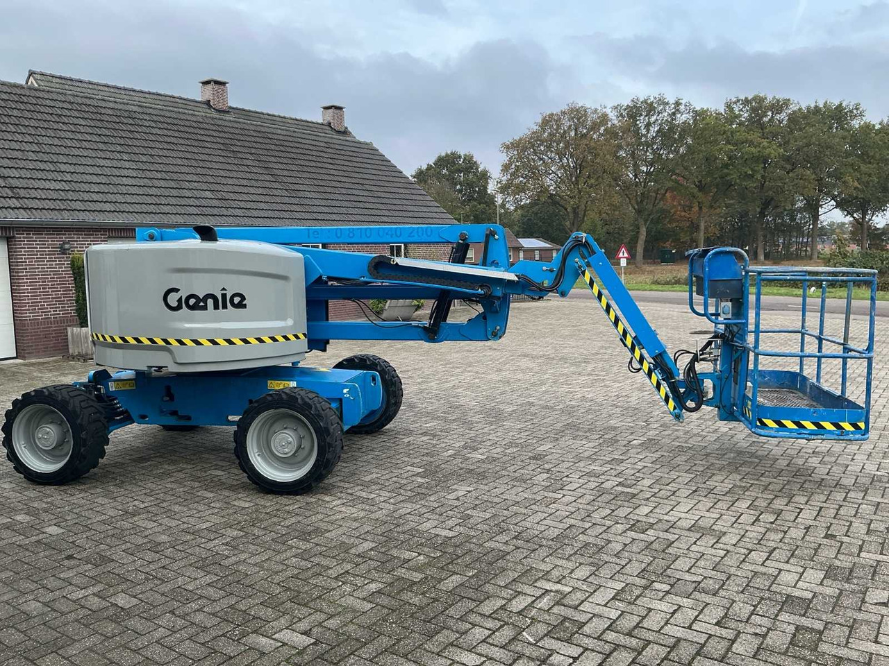 Genie Z-45/25J - Podizna platforma: slika Genie Z-45/25J - Podizna platforma Genie Z-45/25J - Podizna platforma: slika Genie Z-45/25J - Podizna platforma