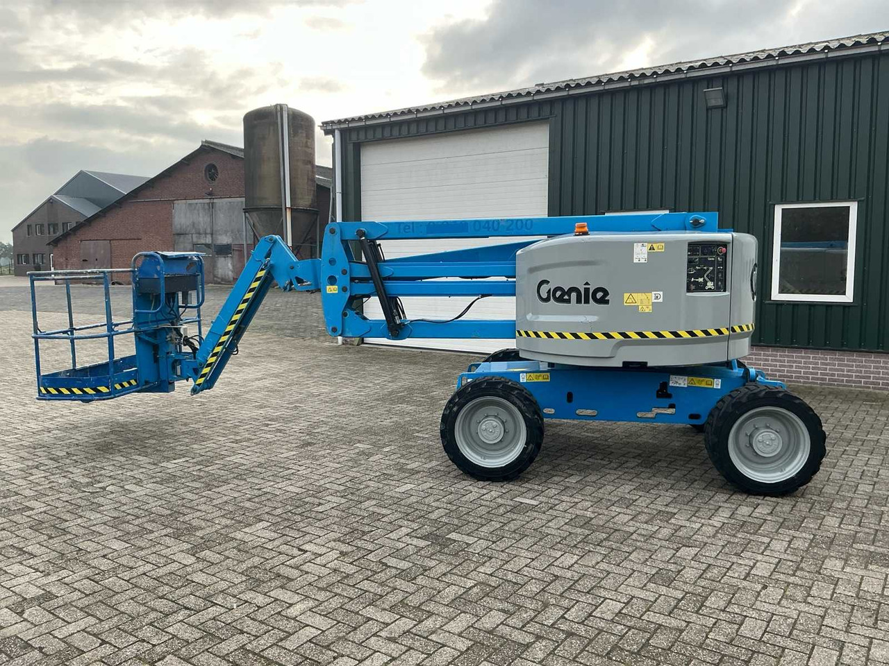 Genie Z-45/25J - Podizna platforma: slika Genie Z-45/25J - Podizna platforma Genie Z-45/25J - Podizna platforma: slika Genie Z-45/25J - Podizna platforma