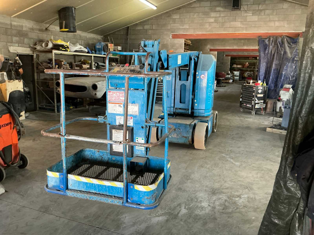 Genie Z30-N - Podizna platforma: slika Genie Z30-N - Podizna platforma Genie Z30-N - Podizna platforma: slika Genie Z30-N - Podizna platforma