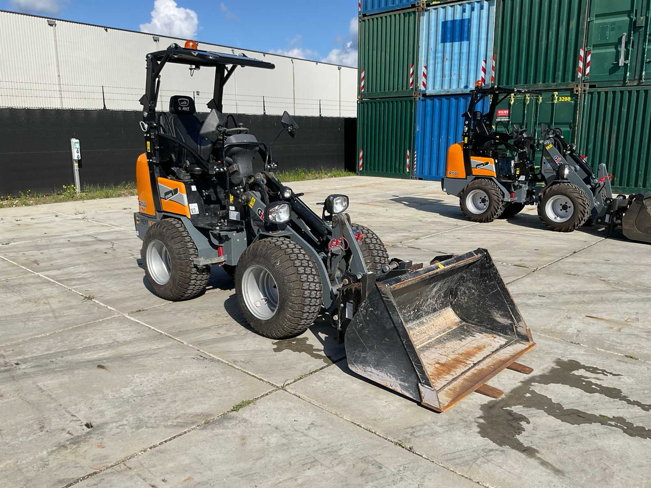 Giant G1500 X-TRA - Utovarivač na kotačima: slika Giant G1500 X-TRA - Utovarivač na kotačima Giant G1500 X-TRA - Utovarivač na kotačima: slika Giant G1500 X-TRA - Utovarivač na kotačima
