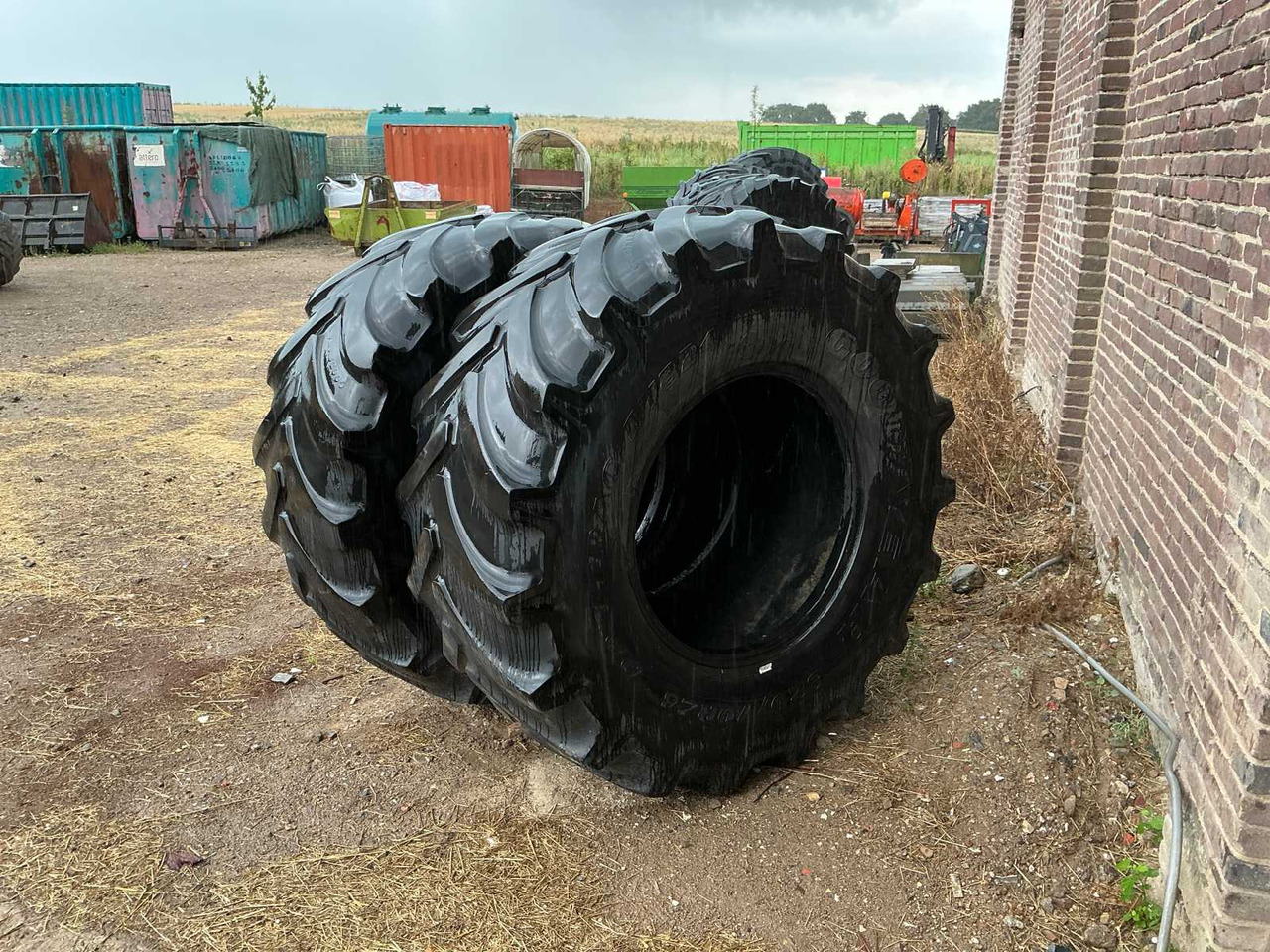 Goodyear Optitrac DT 824 - Gume i felge za Traktor: slika Goodyear Optitrac DT 824 - Gume i felge za Traktor Goodyear Optitrac DT 824 - Gume i felge za Traktor: slika Goodyear Optitrac DT 824 - Gume i felge za Traktor