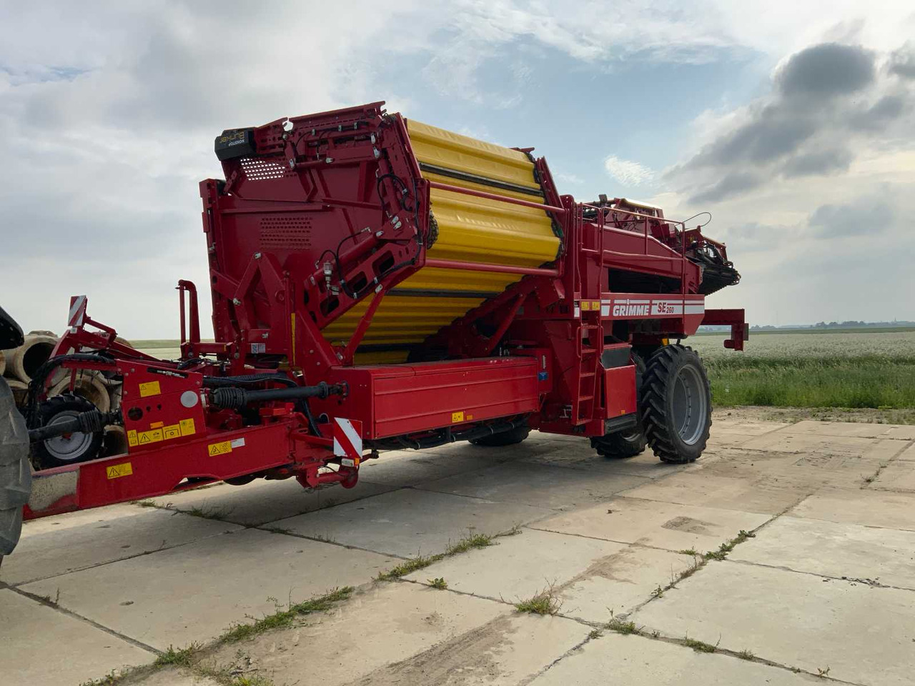 Grimme SE250 - Kombajn za krumpir: slika Grimme SE250 - Kombajn za krumpir Grimme SE250 - Kombajn za krumpir: slika Grimme SE250 - Kombajn za krumpir