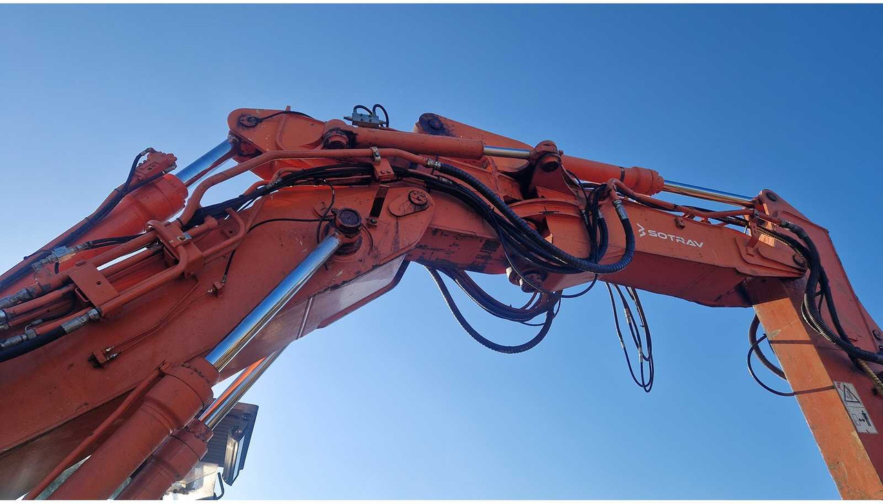 Bager HITACHI - ZAXIS 225 - TRACKED EXCAVATOR - 2006: slika Bager HITACHI - ZAXIS 225 - TRACKED EXCAVATOR - 2006