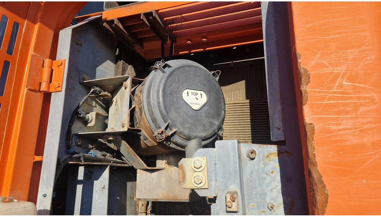 Bager HITACHI - ZAXIS 225 - TRACKED EXCAVATOR - 2006: slika Bager HITACHI - ZAXIS 225 - TRACKED EXCAVATOR - 2006