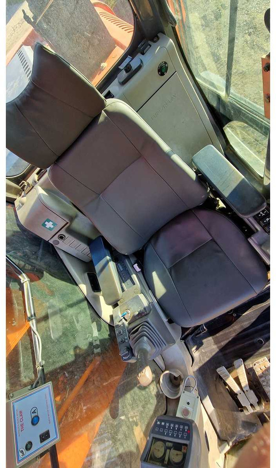 Bager HITACHI - ZAXIS 225 - TRACKED EXCAVATOR - 2006: slika Bager HITACHI - ZAXIS 225 - TRACKED EXCAVATOR - 2006