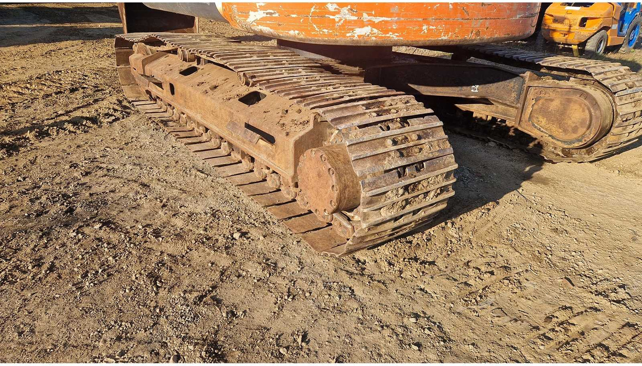 Bager HITACHI - ZAXIS 225 - TRACKED EXCAVATOR - 2006: slika Bager HITACHI - ZAXIS 225 - TRACKED EXCAVATOR - 2006