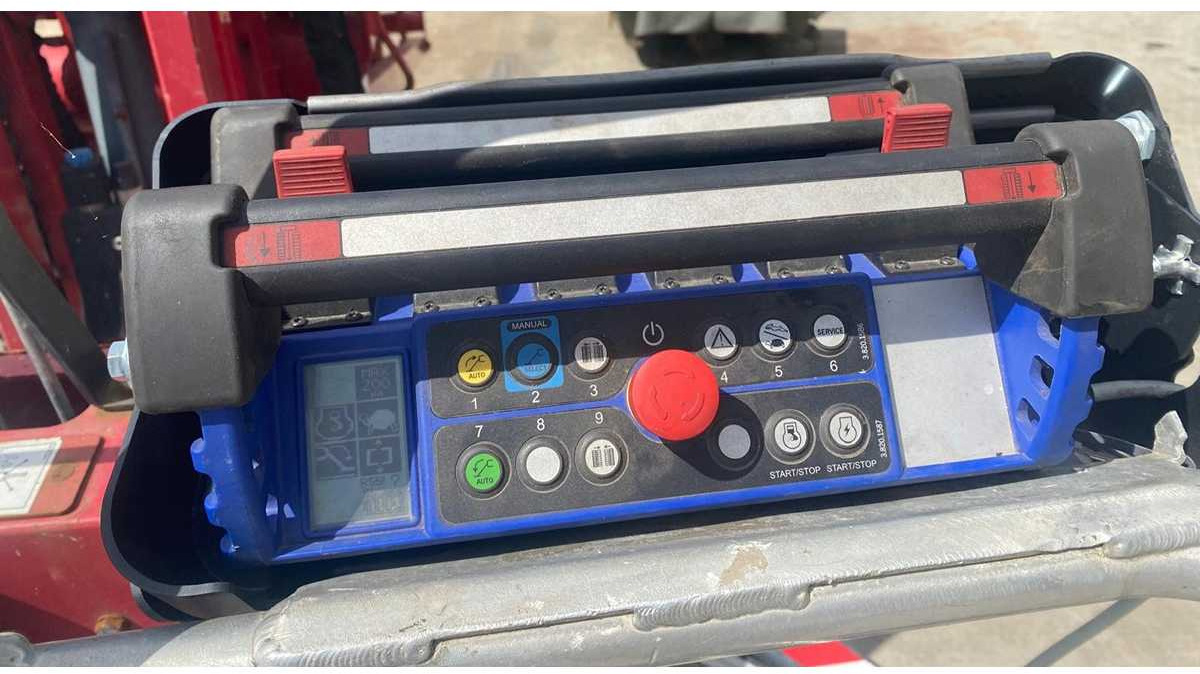 Hinowa Gold Lift 1780 - Podizna platforma: slika Hinowa Gold Lift 1780 - Podizna platforma Hinowa Gold Lift 1780 - Podizna platforma: slika Hinowa Gold Lift 1780 - Podizna platforma