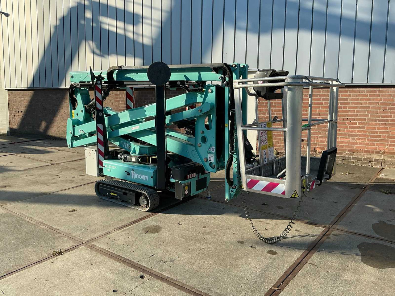 Hinowa Lightlift 17.75 IIIS performance - Podizna platforma: slika Hinowa Lightlift 17.75 IIIS performance - Podizna platforma Hinowa Lightlift 17.75 IIIS performance - Podizna platforma: slika Hinowa Lightlift 17.75 IIIS performance - Podizna platforma