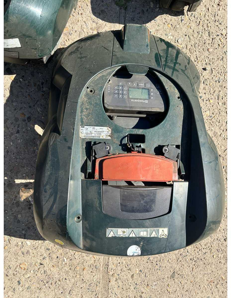 Husqvarna + gardena divers - Vrtna kosilica: slika Husqvarna + gardena divers - Vrtna kosilica Husqvarna + gardena divers - Vrtna kosilica: slika Husqvarna + gardena divers - Vrtna kosilica