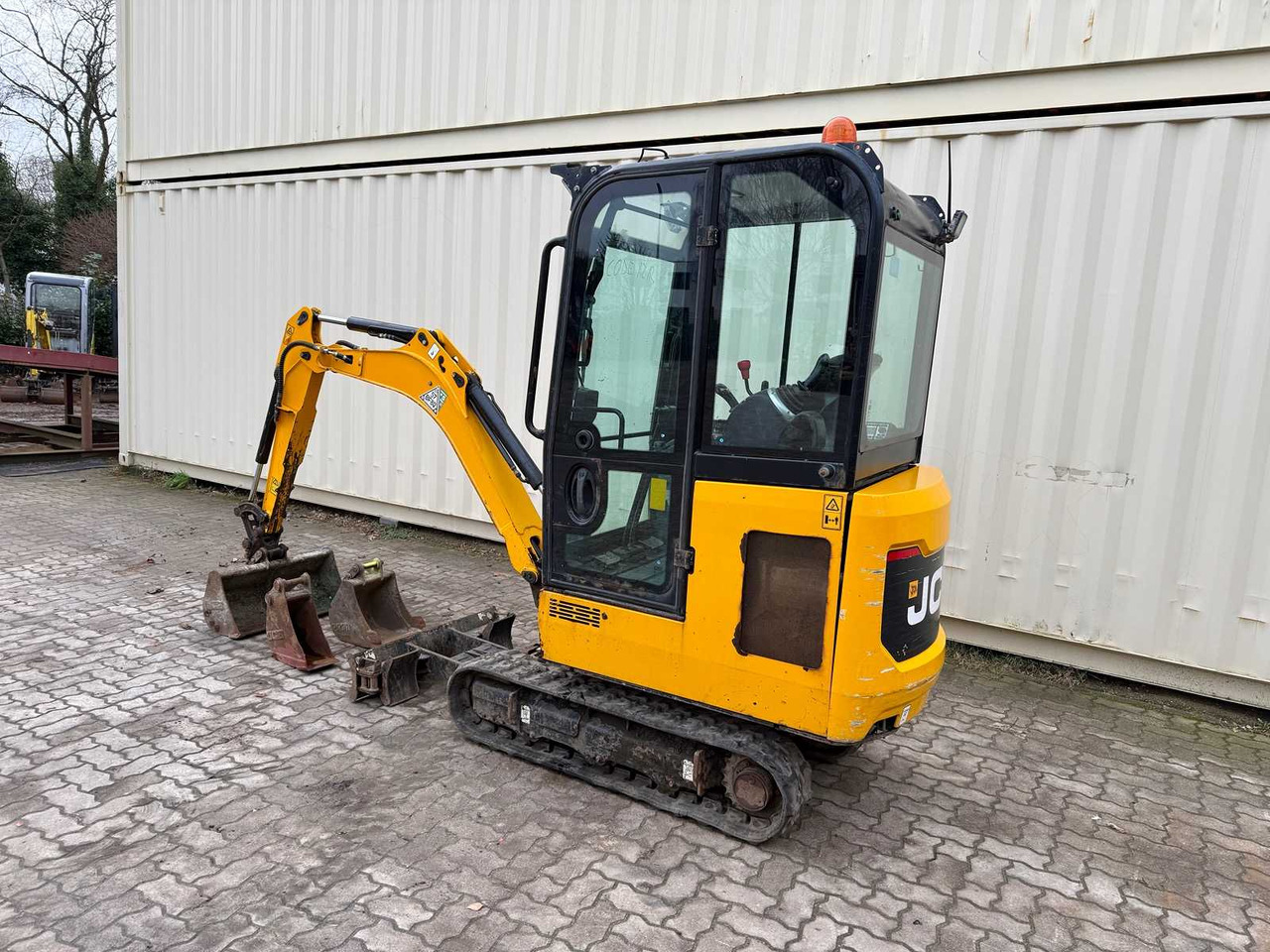 JCB - 16C-1 - 2022 - MINI EXCAVATOR - 3 X BUCKET - Mini bager: slika JCB - 16C-1 - 2022 - MINI EXCAVATOR - 3 X BUCKET - Mini bager JCB - 16C-1 - 2022 - MINI EXCAVATOR - 3 X BUCKET - Mini bager: slika JCB - 16C-1 - 2022 - MINI EXCAVATOR - 3 X BUCKET - Mini bager