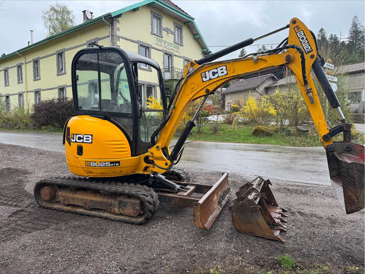 JCB - 2015 - 8025 - MINI EXCAVATOR - Mini bager: slika JCB - 2015 - 8025 - MINI EXCAVATOR - Mini bager JCB - 2015 - 8025 - MINI EXCAVATOR - Mini bager: slika JCB - 2015 - 8025 - MINI EXCAVATOR - Mini bager