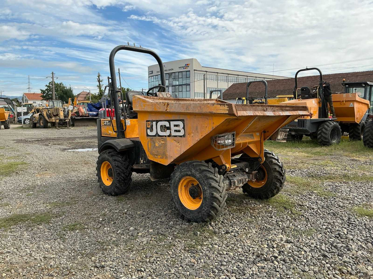 JCB - 3T FT - DUMPER TRUCK - 2019 - Mini istovarivač: slika JCB - 3T FT - DUMPER TRUCK - 2019 - Mini istovarivač JCB - 3T FT - DUMPER TRUCK - 2019 - Mini istovarivač: slika JCB - 3T FT - DUMPER TRUCK - 2019 - Mini istovarivač