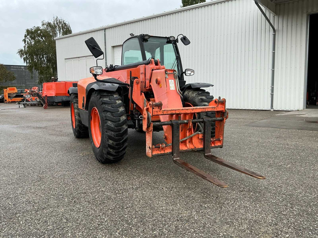 JCB 535-95 - Mini utovarivač: slika JCB 535-95 - Mini utovarivač JCB 535-95 - Mini utovarivač: slika JCB 535-95 - Mini utovarivač