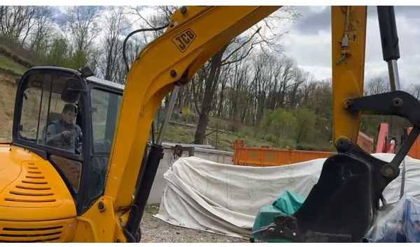 JCB 8056 - TRACKED EXCAVATOR - 2011 - Bager: slika JCB 8056 - TRACKED EXCAVATOR - 2011 - Bager JCB 8056 - TRACKED EXCAVATOR - 2011 - Bager: slika JCB 8056 - TRACKED EXCAVATOR - 2011 - Bager