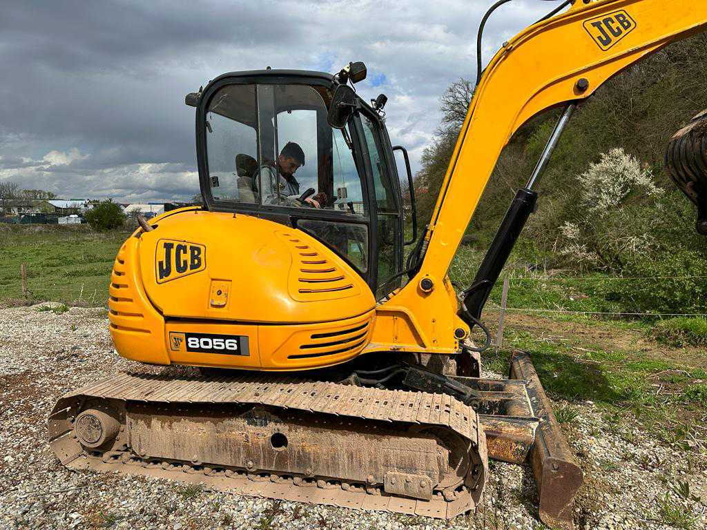 JCB 8056 - TRACKED EXCAVATOR - 2011 - Bager: slika JCB 8056 - TRACKED EXCAVATOR - 2011 - Bager JCB 8056 - TRACKED EXCAVATOR - 2011 - Bager: slika JCB 8056 - TRACKED EXCAVATOR - 2011 - Bager