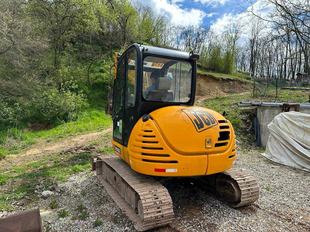 JCB 8056 - TRACKED EXCAVATOR - 2011 - Bager: slika JCB 8056 - TRACKED EXCAVATOR - 2011 - Bager JCB 8056 - TRACKED EXCAVATOR - 2011 - Bager: slika JCB 8056 - TRACKED EXCAVATOR - 2011 - Bager