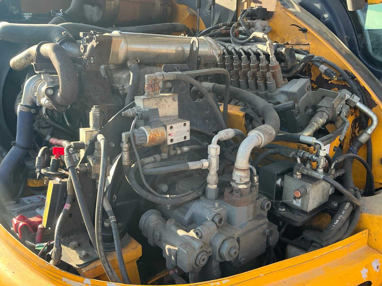 JCB 8085 MIDI-EXCAVATOR - Bager: slika JCB 8085 MIDI-EXCAVATOR - Bager JCB 8085 MIDI-EXCAVATOR - Bager: slika JCB 8085 MIDI-EXCAVATOR - Bager