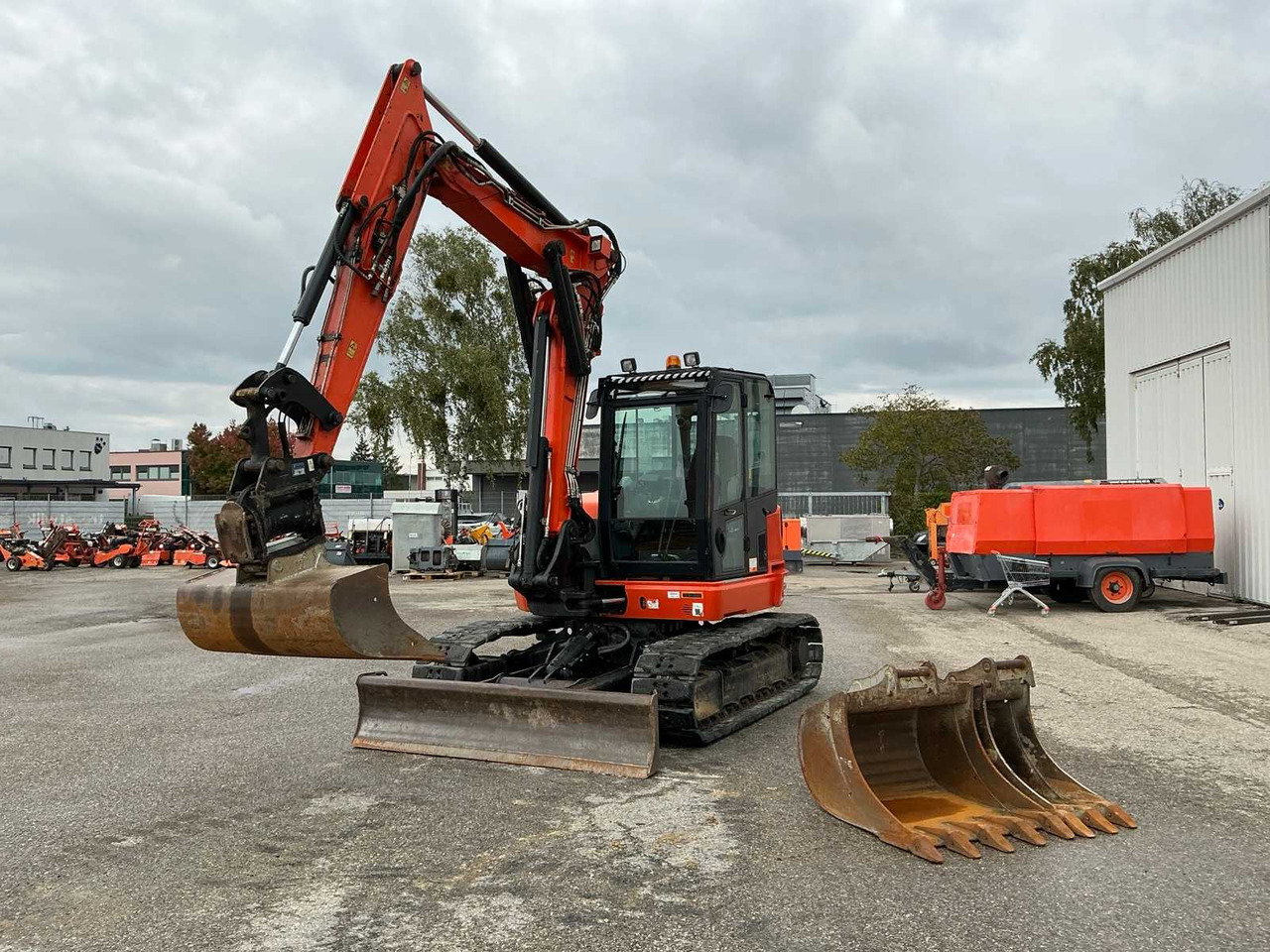 JCB 86C-1 TAB - Bager gusjeničar: slika JCB 86C-1 TAB - Bager gusjeničar JCB 86C-1 TAB - Bager gusjeničar: slika JCB 86C-1 TAB - Bager gusjeničar