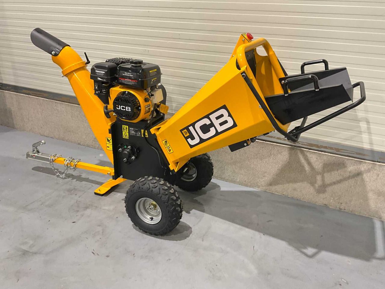 JCB CH75100P - Drobilica za drvo: slika JCB CH75100P - Drobilica za drvo JCB CH75100P - Drobilica za drvo: slika JCB CH75100P - Drobilica za drvo