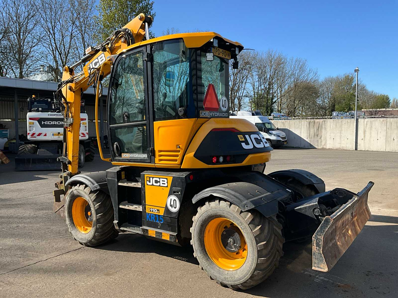 JCB HD110WTT4 - Bager na kotačima: slika JCB HD110WTT4 - Bager na kotačima JCB HD110WTT4 - Bager na kotačima: slika JCB HD110WTT4 - Bager na kotačima