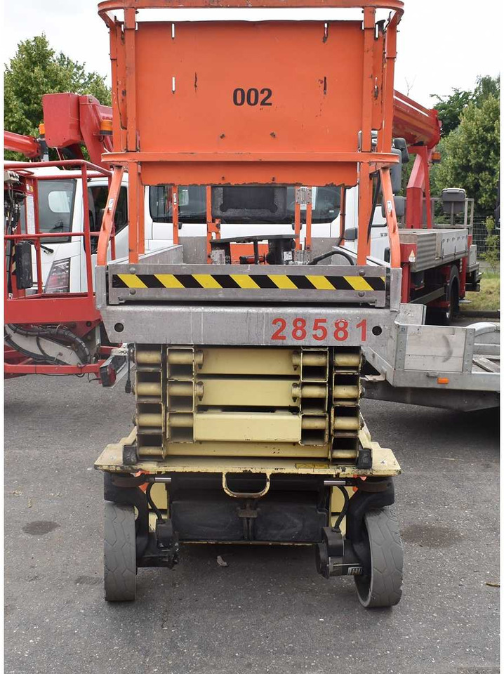 JLG 3246 ES - Podizna platforma: slika JLG 3246 ES - Podizna platforma JLG 3246 ES - Podizna platforma: slika JLG 3246 ES - Podizna platforma