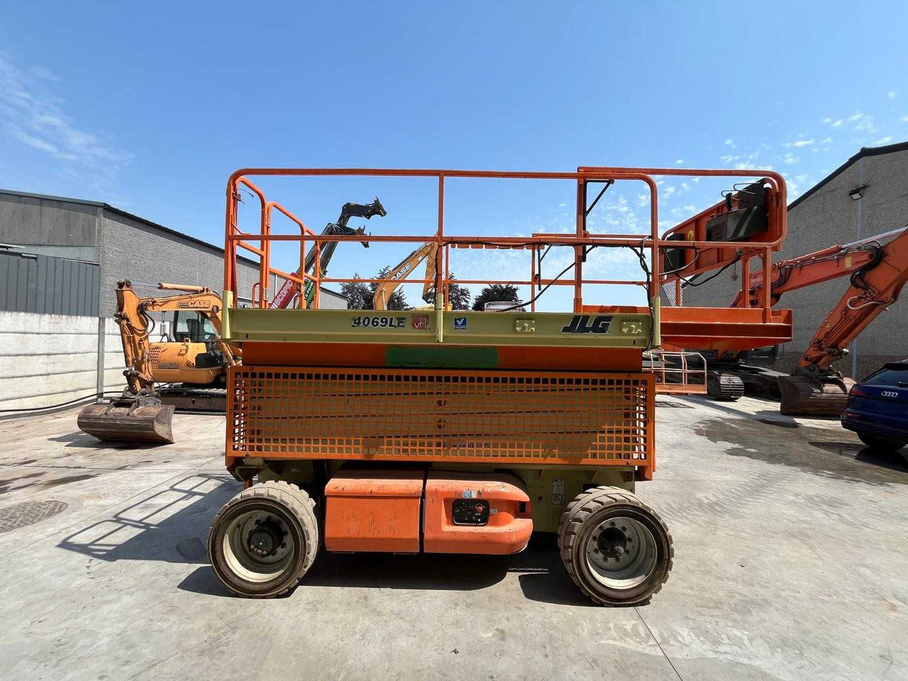 JLG 4069LE - Podizna platforma: slika JLG 4069LE - Podizna platforma JLG 4069LE - Podizna platforma: slika JLG 4069LE - Podizna platforma