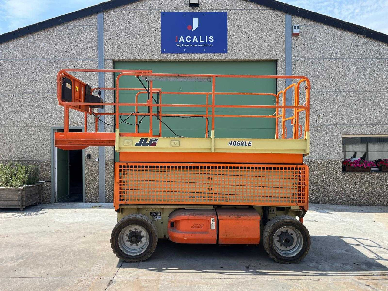 JLG 4069LE - Podizna platforma: slika JLG 4069LE - Podizna platforma JLG 4069LE - Podizna platforma: slika JLG 4069LE - Podizna platforma