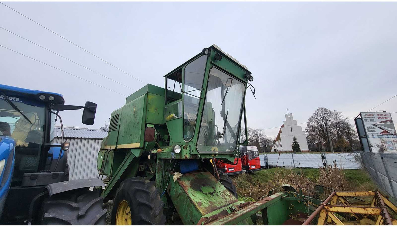 JOHN DEERE 950 COMBINE HARVESTER - Kombajn za žetvu: slika JOHN DEERE 950 COMBINE HARVESTER - Kombajn za žetvu JOHN DEERE 950 COMBINE HARVESTER - Kombajn za žetvu: slika JOHN DEERE 950 COMBINE HARVESTER - Kombajn za žetvu