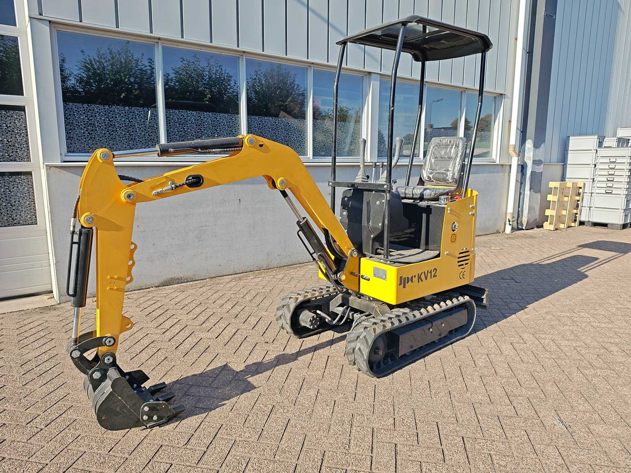 JPC - 2025 - KV12 - MINI EXCAVATOR - Mini bager: slika JPC - 2025 - KV12 - MINI EXCAVATOR - Mini bager JPC - 2025 - KV12 - MINI EXCAVATOR - Mini bager: slika JPC - 2025 - KV12 - MINI EXCAVATOR - Mini bager