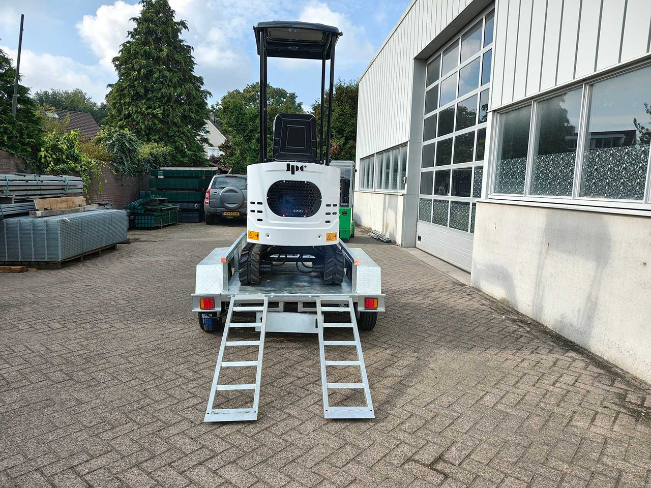 JPC - 2025 - KV12 - MINI EXCAVATOR WITH TRAILER - Mini bager: slika JPC - 2025 - KV12 - MINI EXCAVATOR WITH TRAILER - Mini bager JPC - 2025 - KV12 - MINI EXCAVATOR WITH TRAILER - Mini bager: slika JPC - 2025 - KV12 - MINI EXCAVATOR WITH TRAILER - Mini bager