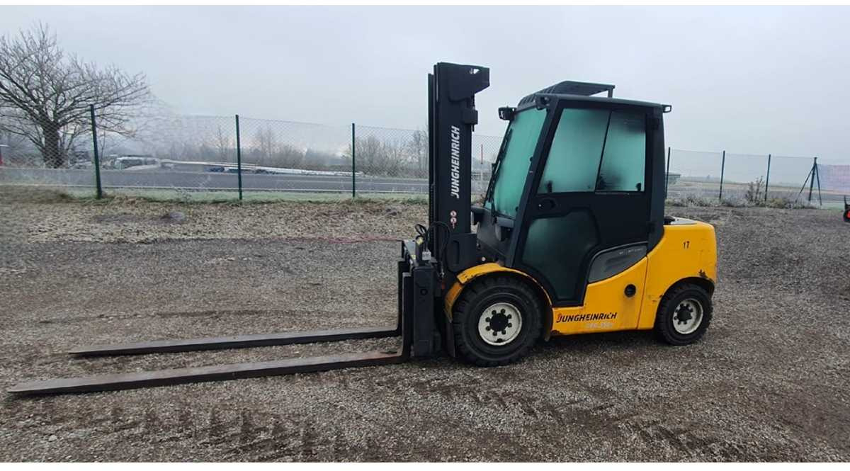 JUNGHEINRICH - DFG S50S - 2015 - FORKLIFT TRUCKS - Viličar: slika JUNGHEINRICH - DFG S50S - 2015 - FORKLIFT TRUCKS - Viličar JUNGHEINRICH - DFG S50S - 2015 - FORKLIFT TRUCKS - Viličar: slika JUNGHEINRICH - DFG S50S - 2015 - FORKLIFT TRUCKS - Viličar