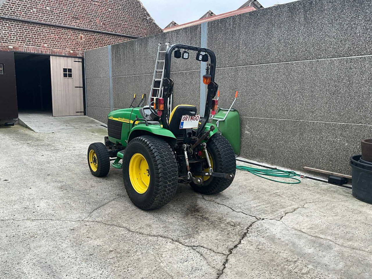 John Deere 4410 - Mali traktor: slika John Deere 4410 - Mali traktor John Deere 4410 - Mali traktor: slika John Deere 4410 - Mali traktor