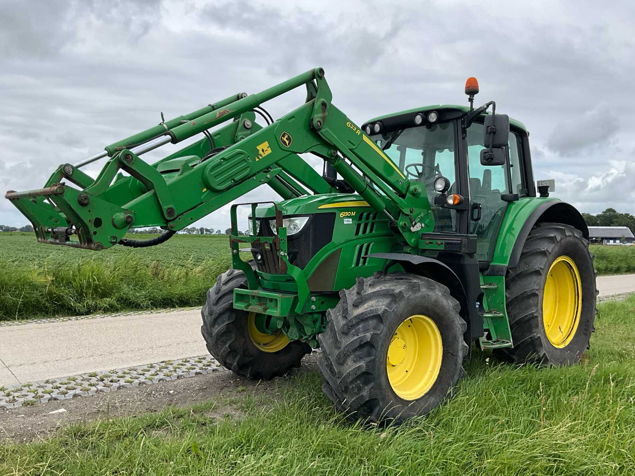 John Deere 6130M - Traktor: slika John Deere 6130M - Traktor John Deere 6130M - Traktor: slika John Deere 6130M - Traktor