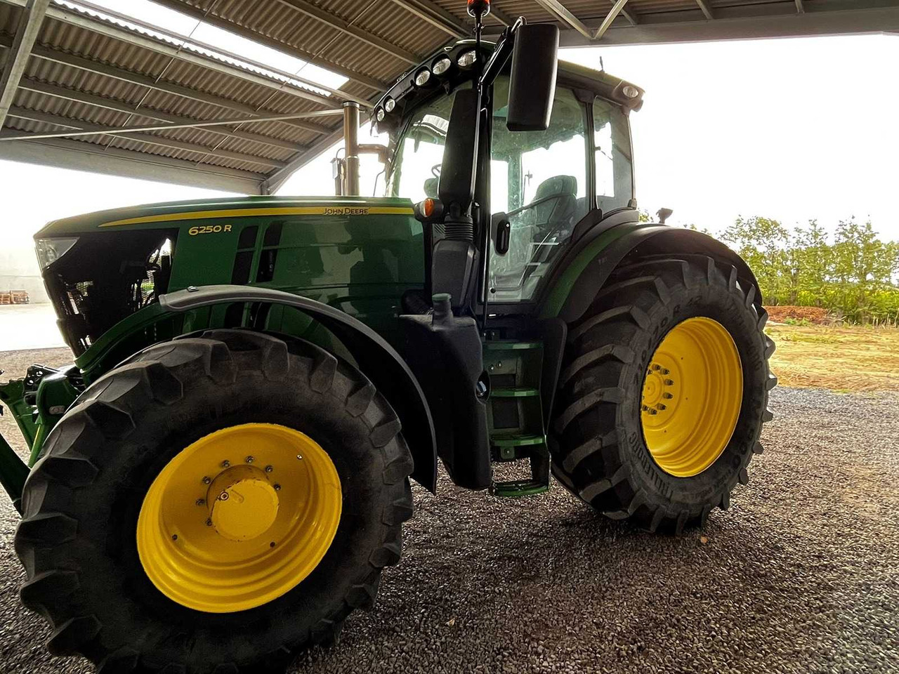 John Deere 6250R - Traktor: slika John Deere 6250R - Traktor John Deere 6250R - Traktor: slika John Deere 6250R - Traktor