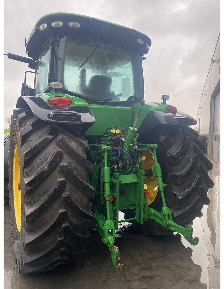 John Deere 7230R - Traktor: slika John Deere 7230R - Traktor John Deere 7230R - Traktor: slika John Deere 7230R - Traktor
