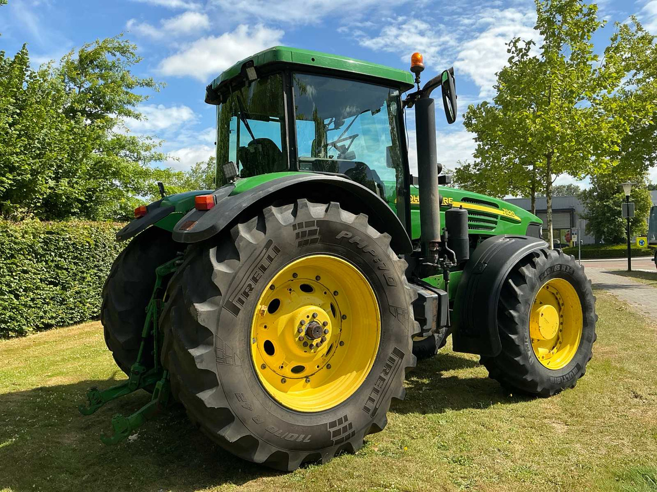John Deere 7920 - Traktor: slika John Deere 7920 - Traktor John Deere 7920 - Traktor: slika John Deere 7920 - Traktor