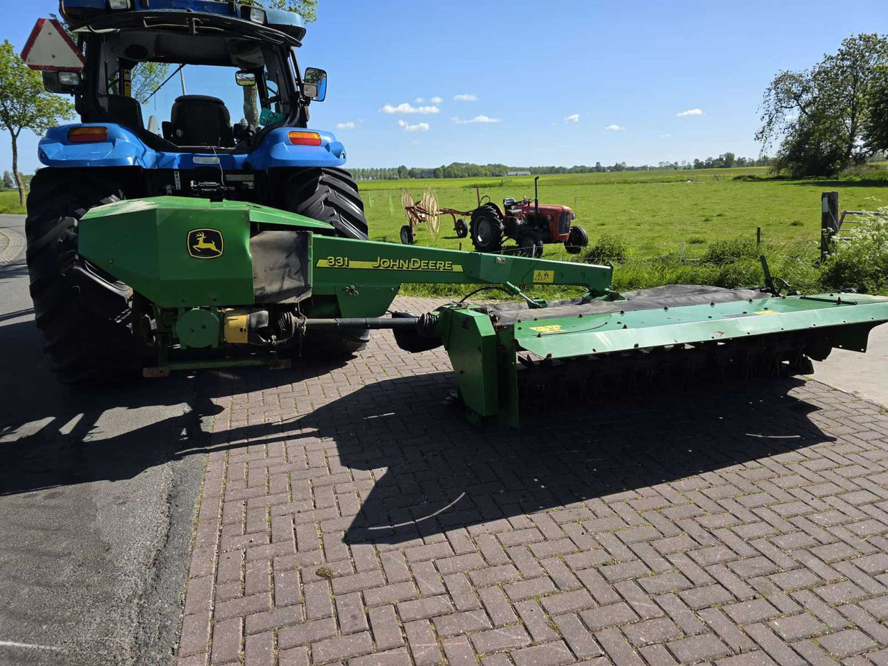 Malčer John Deere CC0331: slika Malčer John Deere CC0331